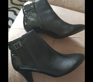 BRAND NEW East 5th Ankle Booties